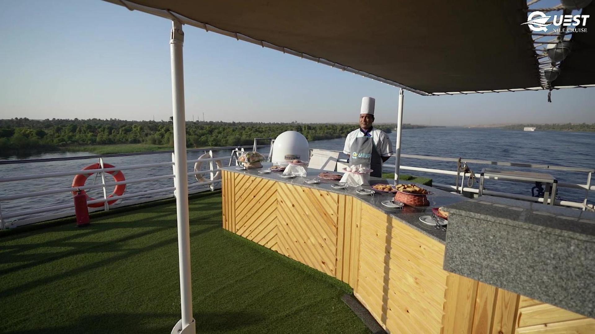 Nile Quest Cruise - 4 Or 7 Nights From Luxor Each Saturday And 3 Or 7 Nights From Aswan Each Wednesday Hotel Exterior photo